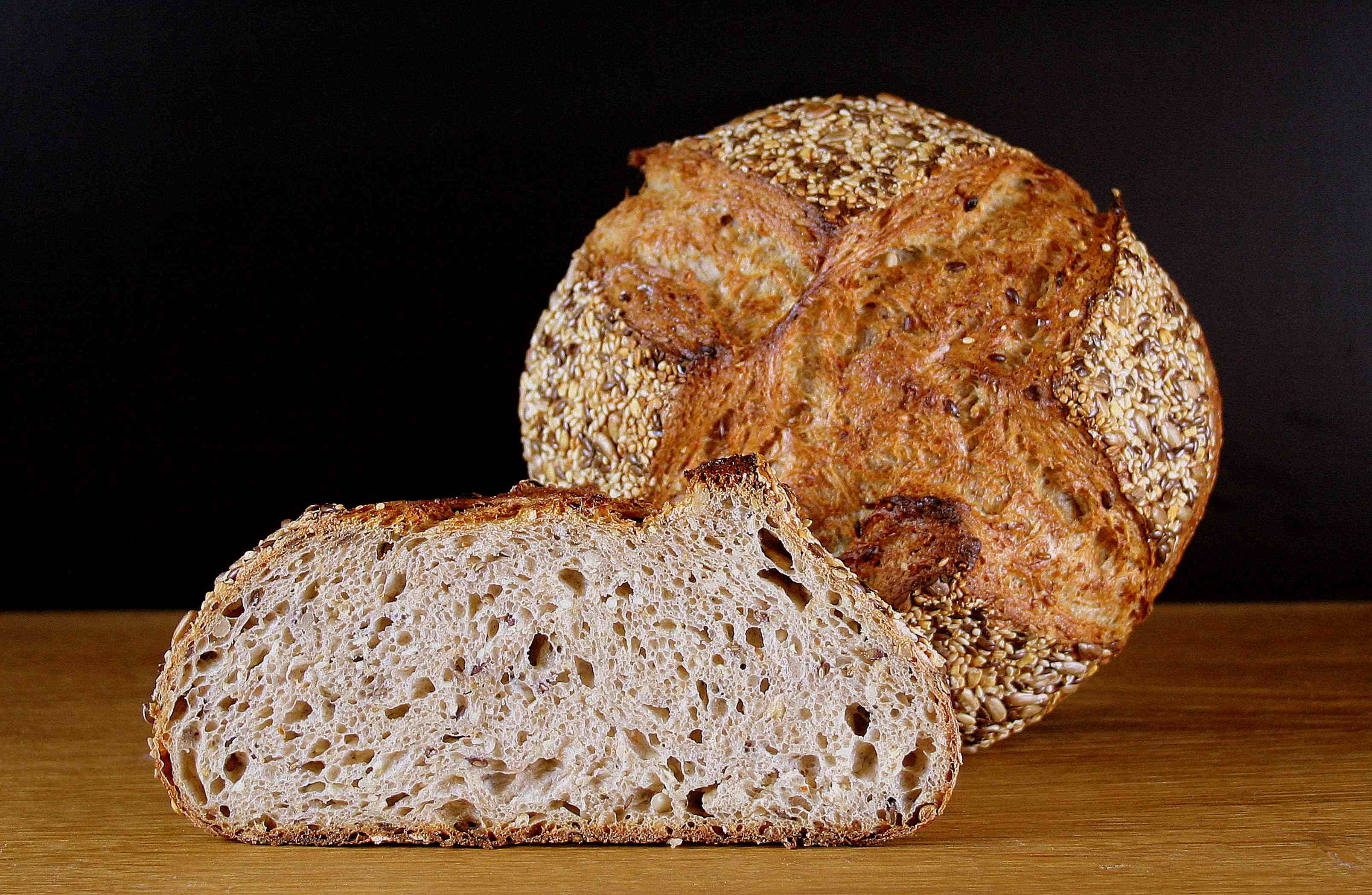 Brot: Mehrkornquarkbrot
